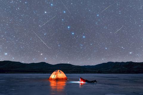 十二月初二是什么星座（星座查询指南）