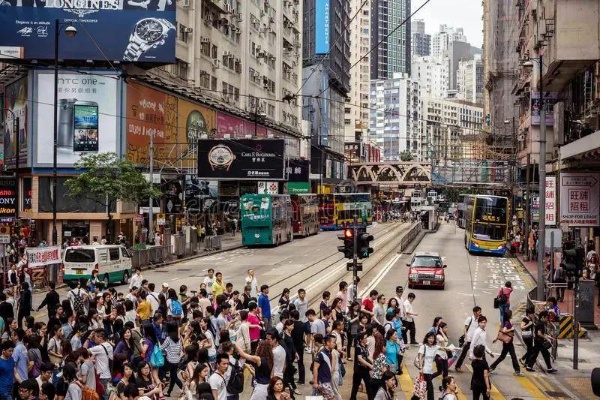 香港人在伦敦做什么好赚钱 香港人在伦敦被打