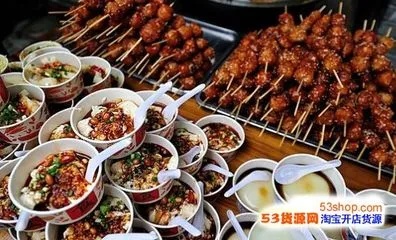 长沙热门小吃商机，臭豆腐、糖油粑粑等受欢迎且有利可图