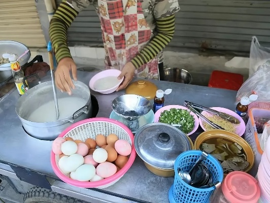 出摊卖早饭做什么好赚钱 摆摊卖早餐利润怎么样