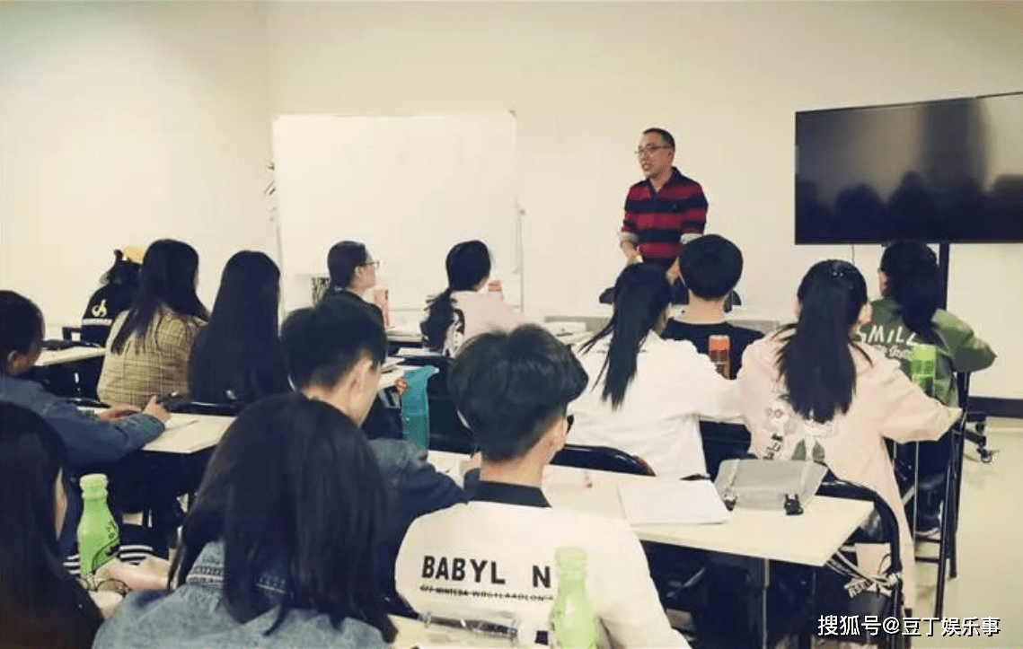 学编导毕业后做什么好赚钱？