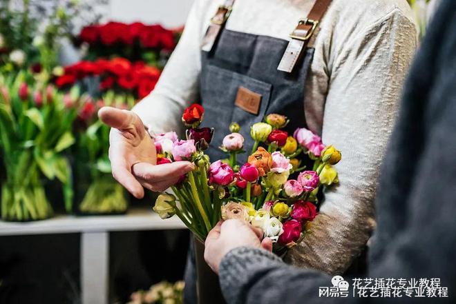 开花店还做什么兼职好赚钱？