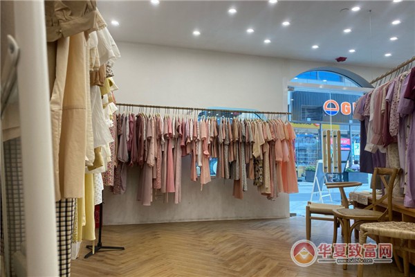 江西服装的加盟店费用高吗？