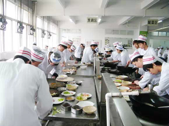 福建高校餐饮加盟项目招标