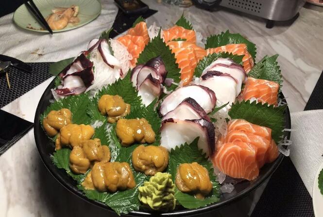 重庆网红餐厅加盟项目，探索美食新领域