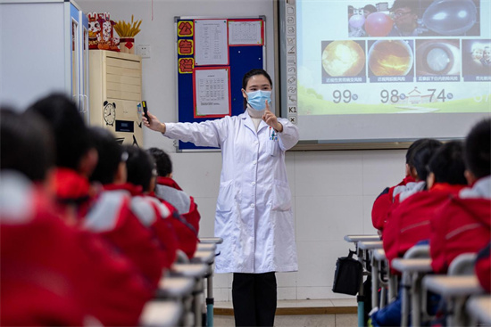 广州学生近视矫正加盟项目，光明未来的守护者