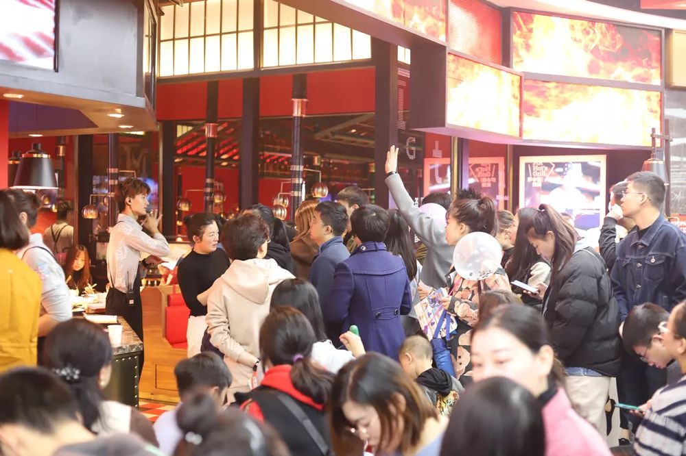 演出排队火爆餐饮加盟项目