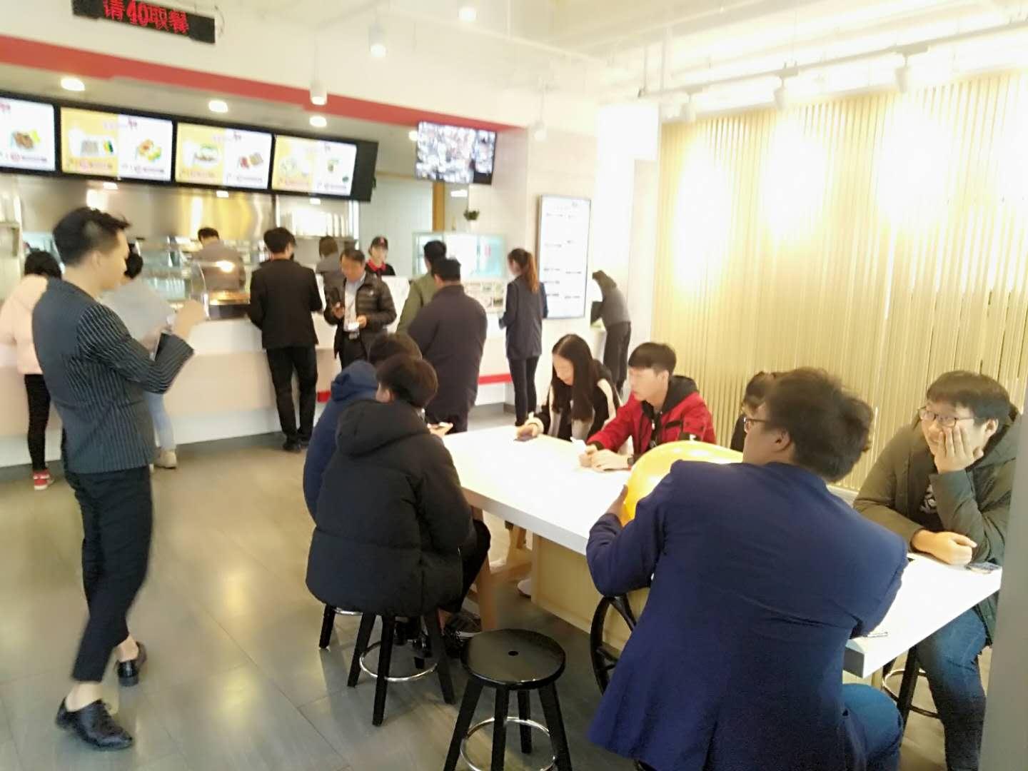 特色快餐加盟项目引领餐饮新潮流