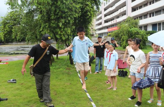 幼儿加盟户外项目，探索其益处与挑战