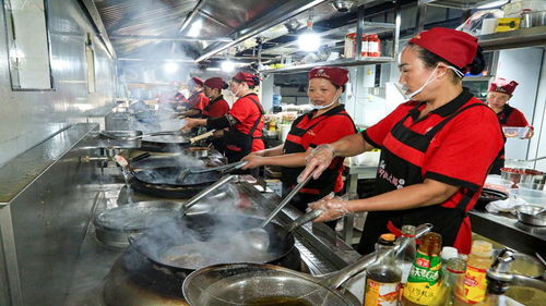 廊坊地锅鸡加盟项目，探索美食新机遇