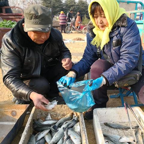 在市场里做什么能赚钱呢 在市场干点什么买卖好