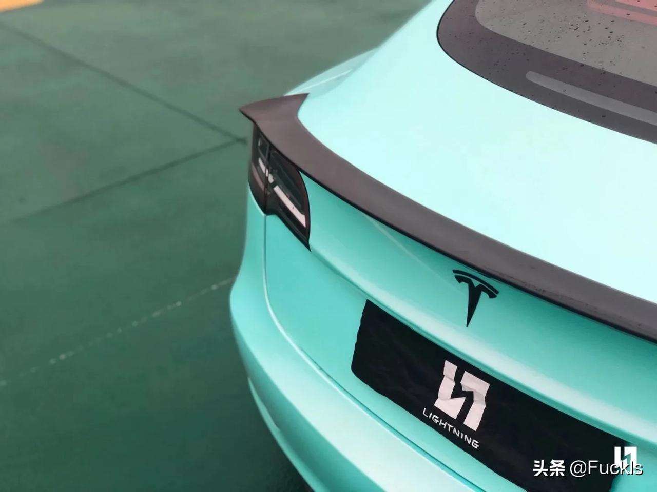 model3烤漆质感 model3黑色是什么漆