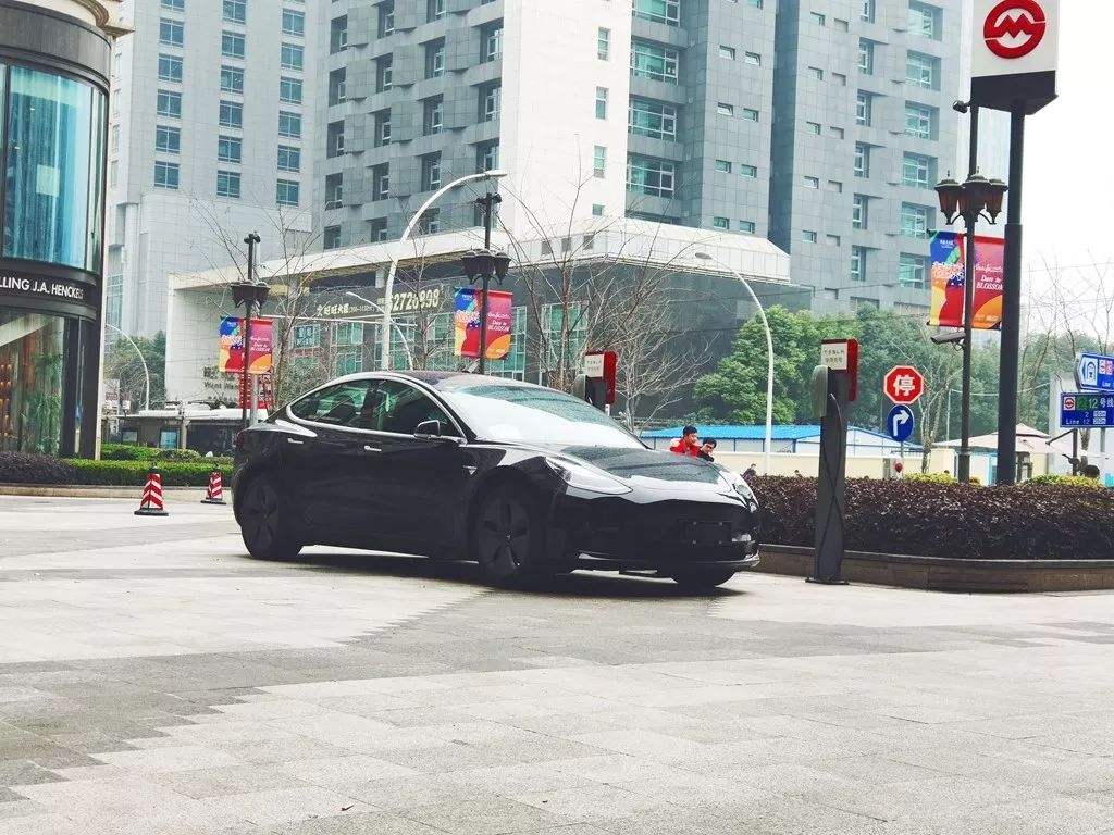 model3除雾太费电 特斯拉model3除雾功能在哪里