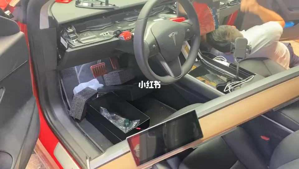 特斯拉model3保险 特斯拉model3保险盒位置