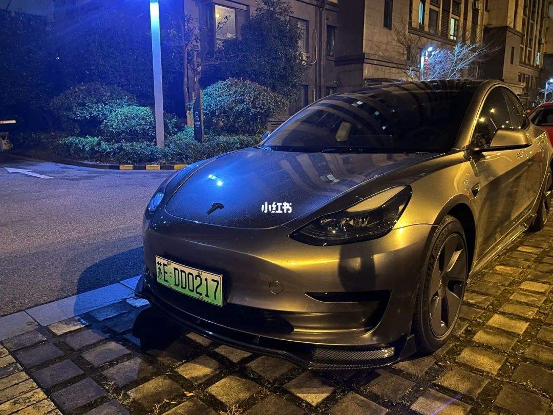 model3银黑双拼 model3银灰色实拍