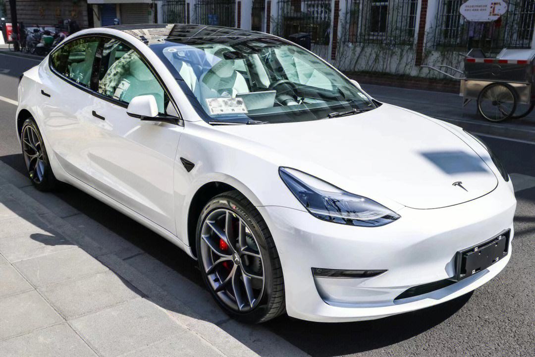 特斯拉model3婚车队 特斯拉model3婚车队多少钱