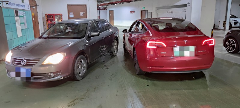 model3跑车事故 特斯拉model3跑车