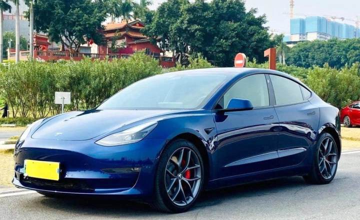 model3高性能缺点 model3有没有必要买高性能