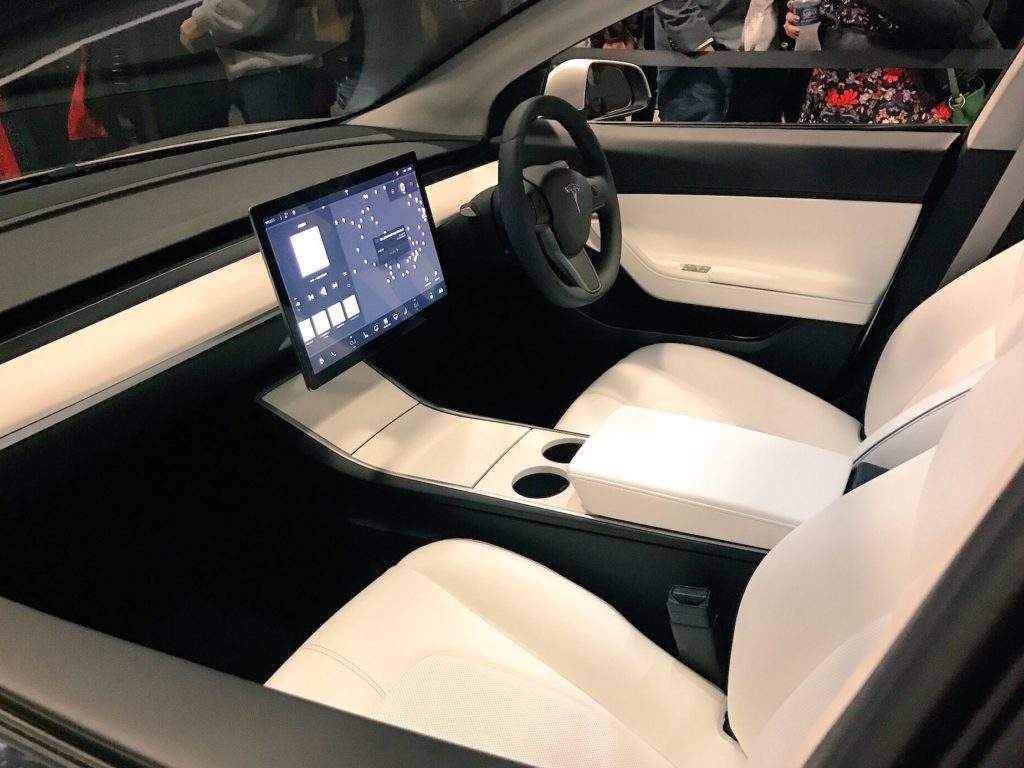 新model3内饰有什么 model y内饰和新款model3一样吗