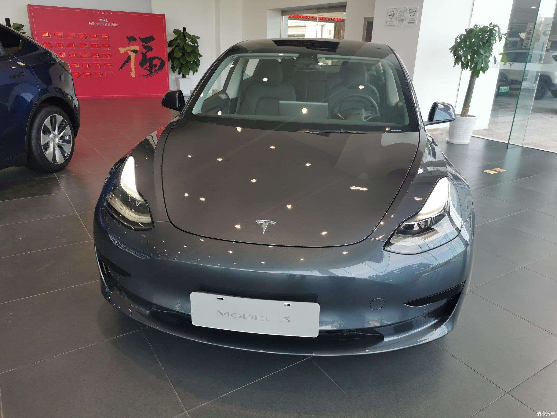 新老款model3外观 model3高性能版和普通版外观