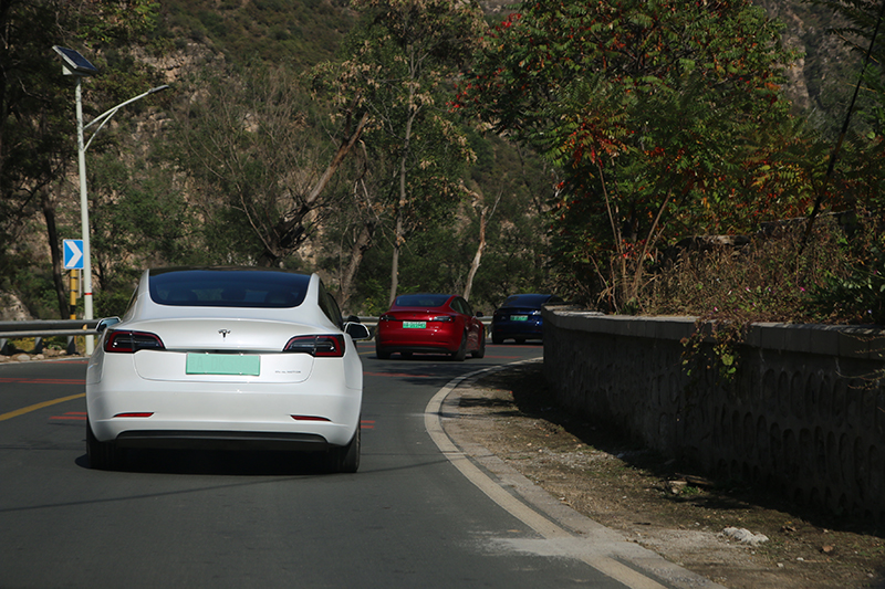 model3山路测评 特斯拉model3体验测评