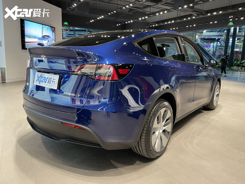 modely方向盘蓝色 model3方向盘右边球做什么用的