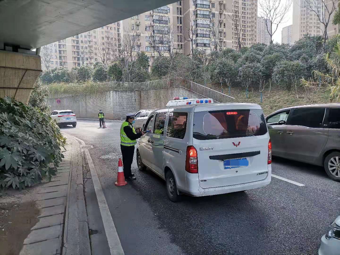 白天查酒驾吗 警察白天查酒驾吗