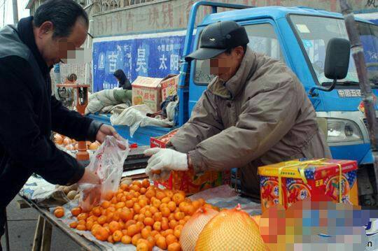 冬季大学摆摊卖什么好 适合冬天学校门口摆摊做的小生意