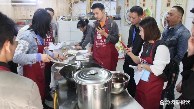 餐饮新人开店需要注意哪些 餐饮新人开店需要注意哪些问题