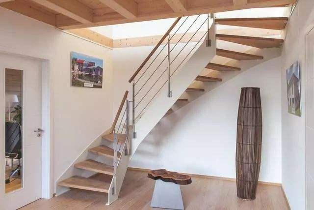 50平方自建房带楼梯图片