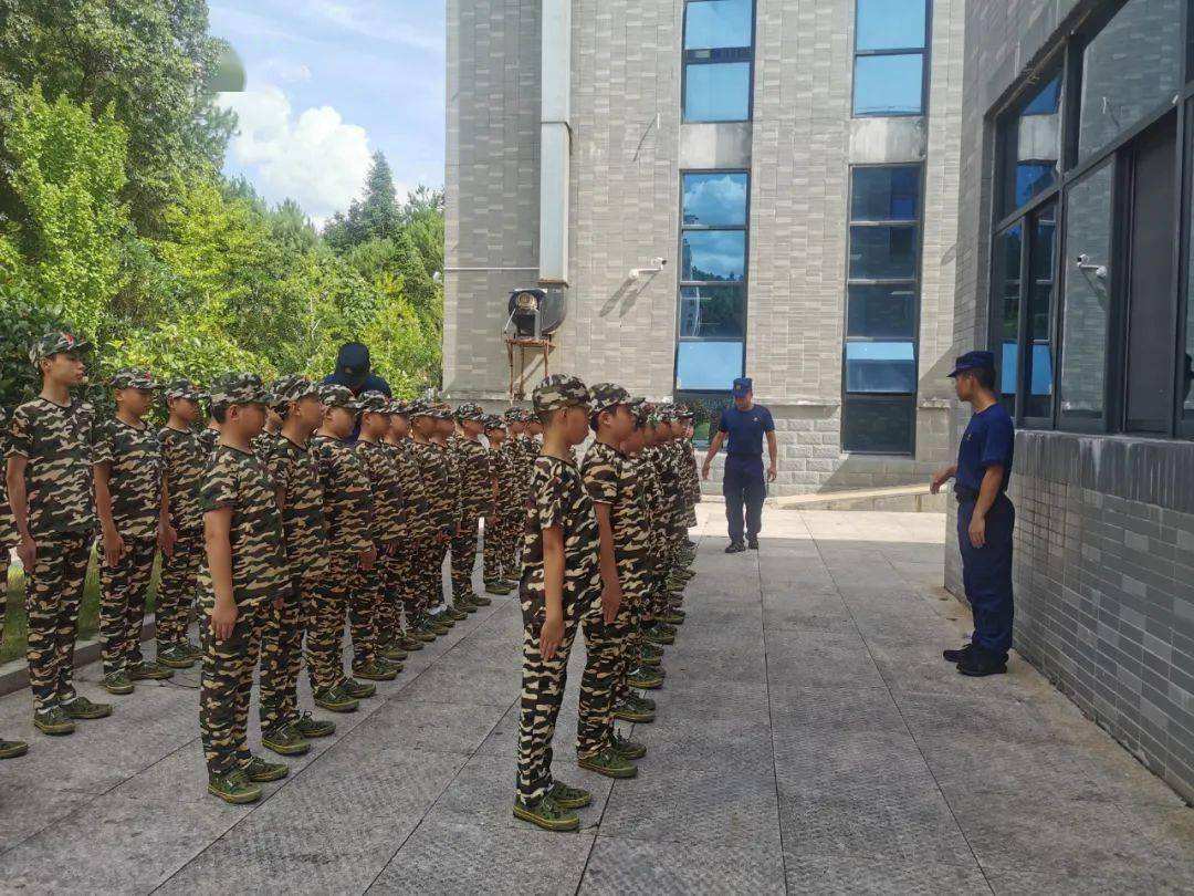 元旦节军训合不合理(国庆节之后军训违法吗)